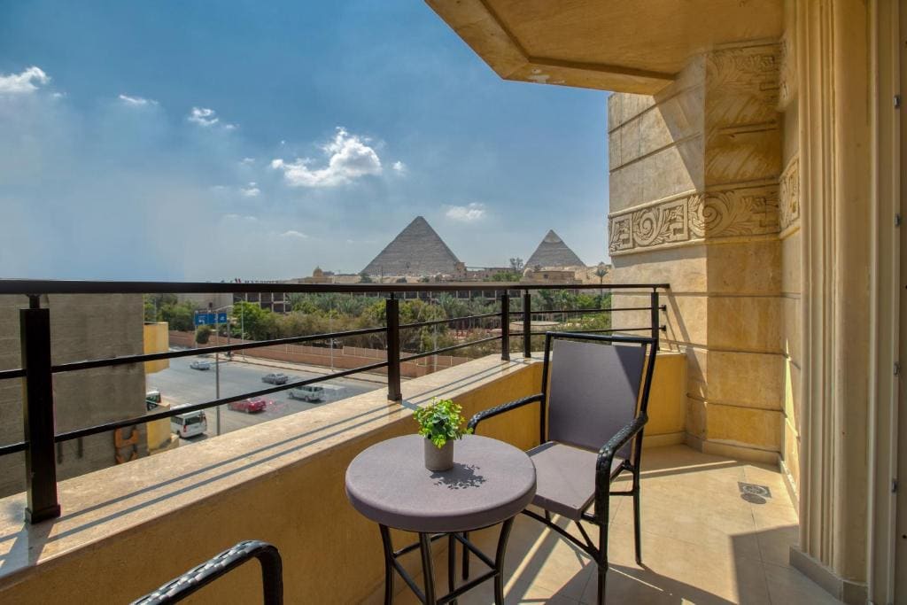 King Room with Pyramids View room - Image 1