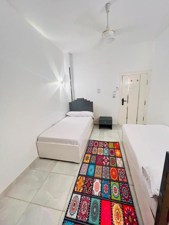 Queen Room room - Image 2