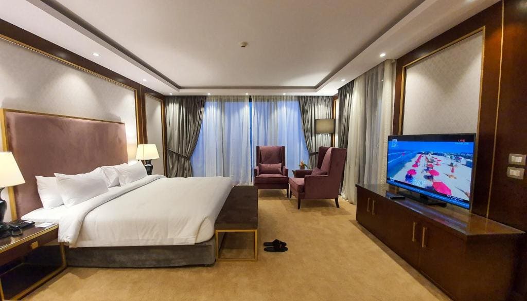 Royal Suite with Sea View - Egyptians and Residents Only room - Image 2