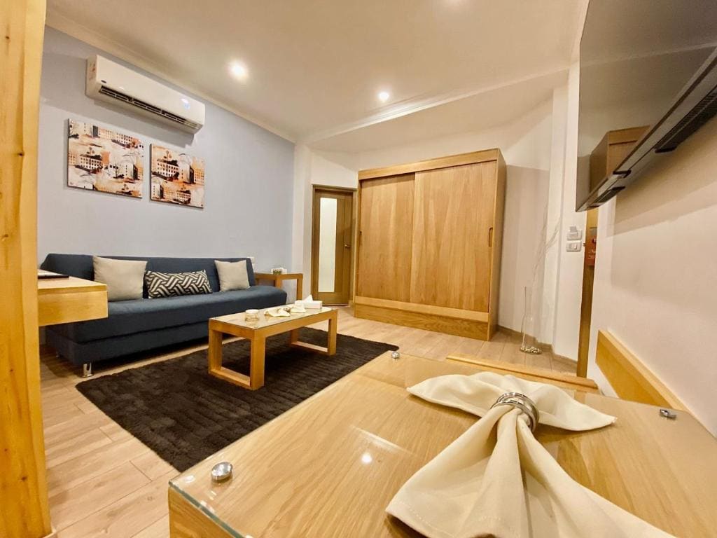 Suite with River View room - Image 3