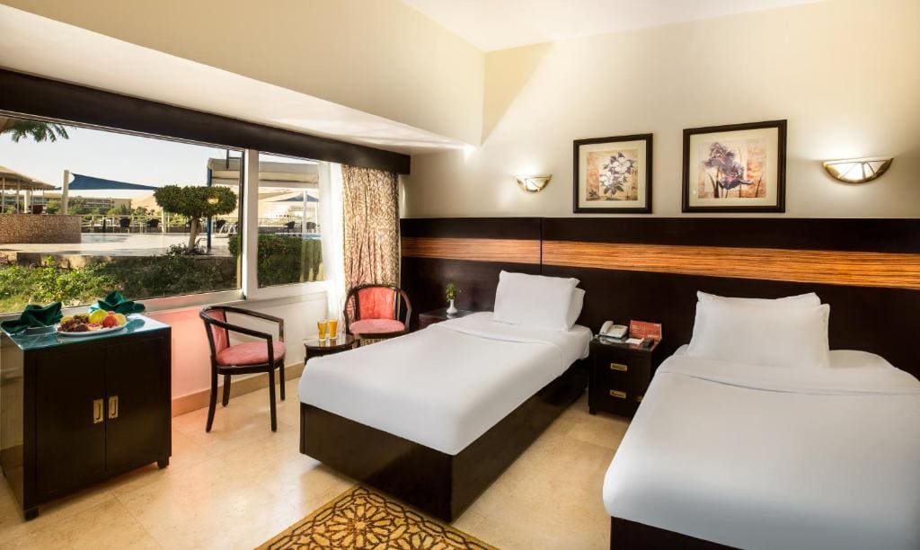 Single Room with Garden View room - Image 2