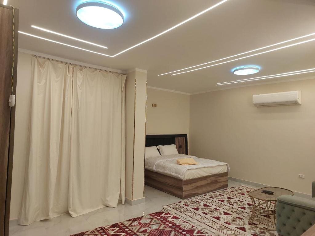 Deluxe Double or Twin Room room - Image 3