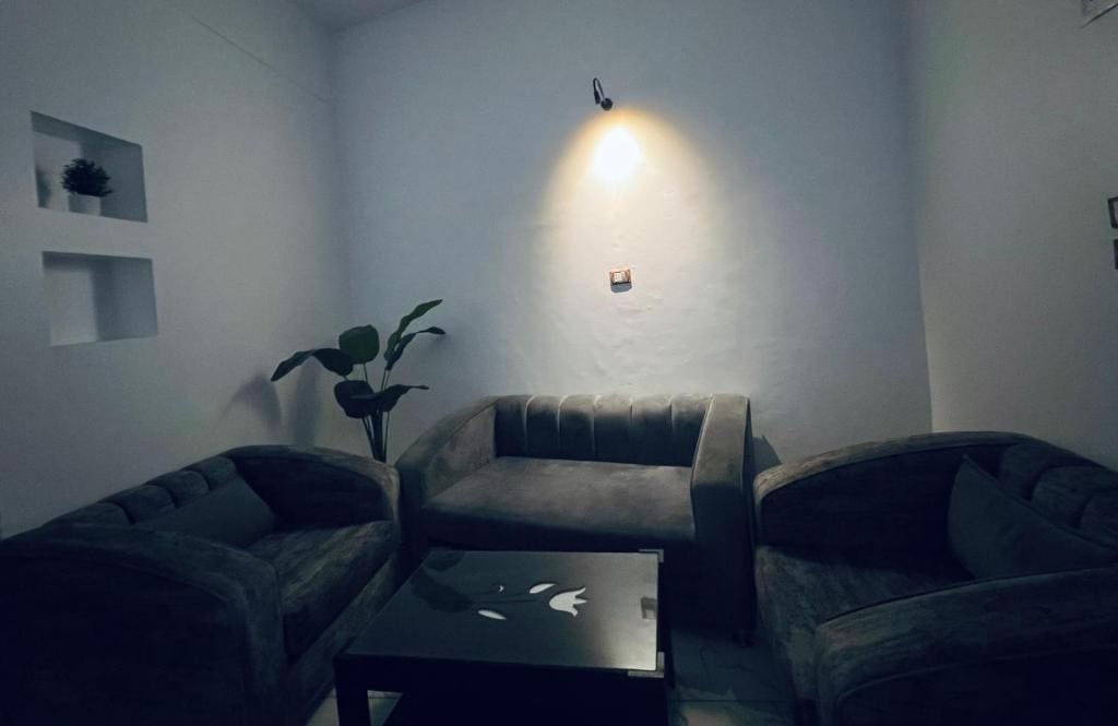 Studio room - Image 1