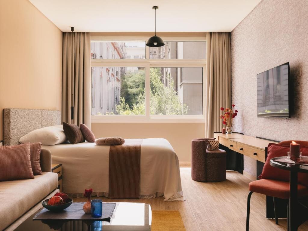 Studio with Sofa Bed room - Image 1
