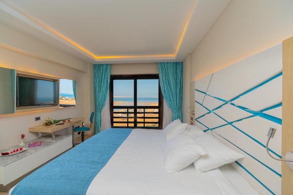 Gravity Suite Sea View room - Image 1