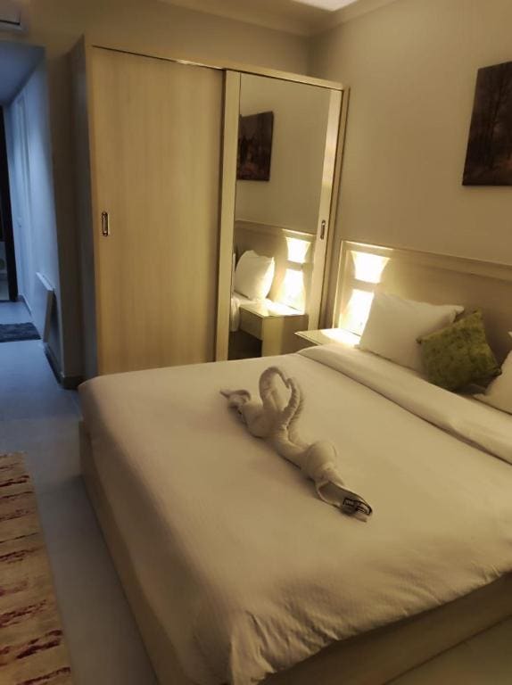 Double Room with Private Bathroom room - Image 3