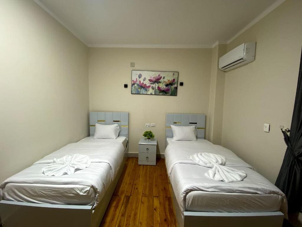 Twin Room room - Image 3