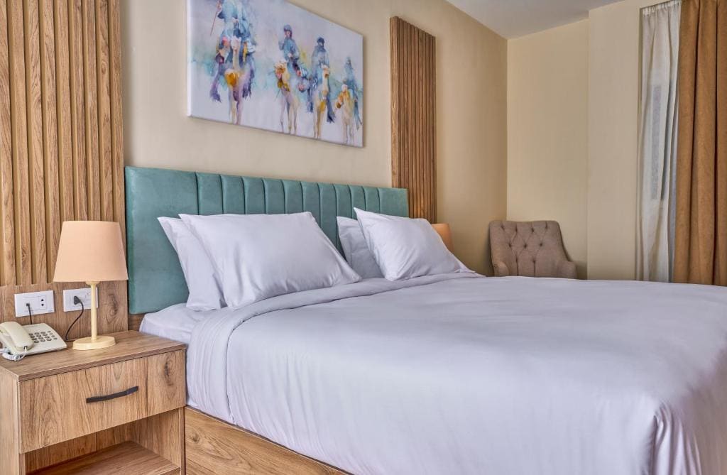 Standard Double Room With Panoramic Pyramids View room - Image 2