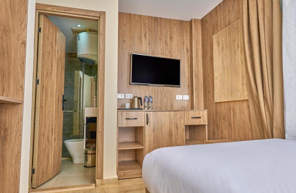 Small Single Room room - Image 1