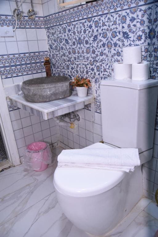 Deluxe Double Room with Balcony room - Image 1