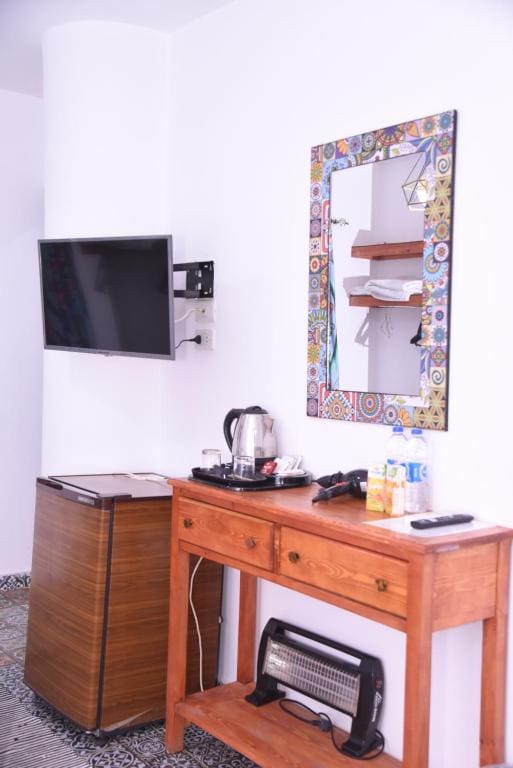 Deluxe King Room room - Image 3