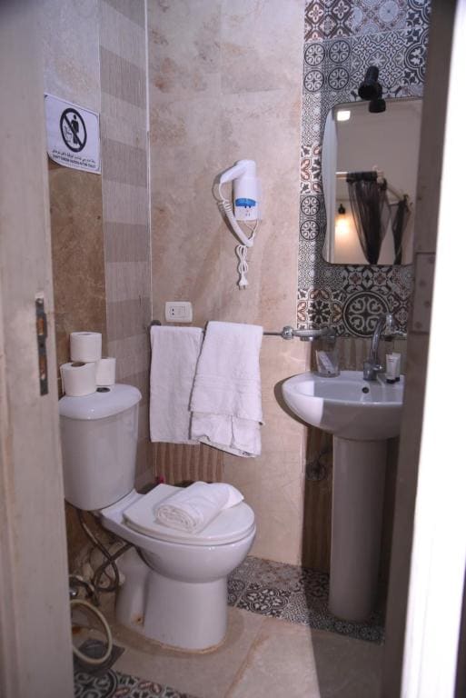 King Room with Balcony room - Image 1