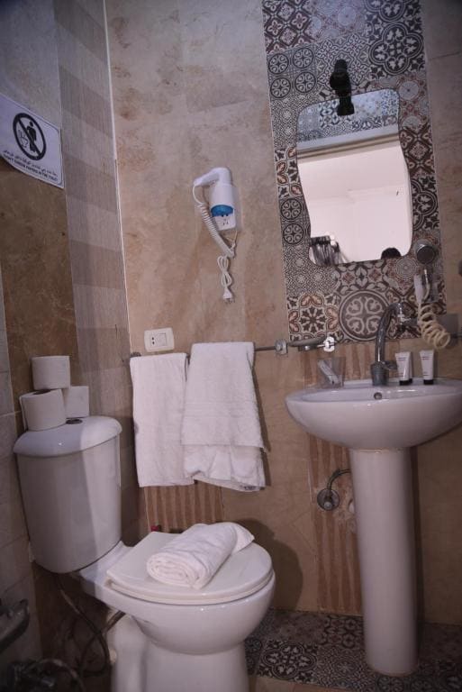 King Room with Balcony room - Image 3