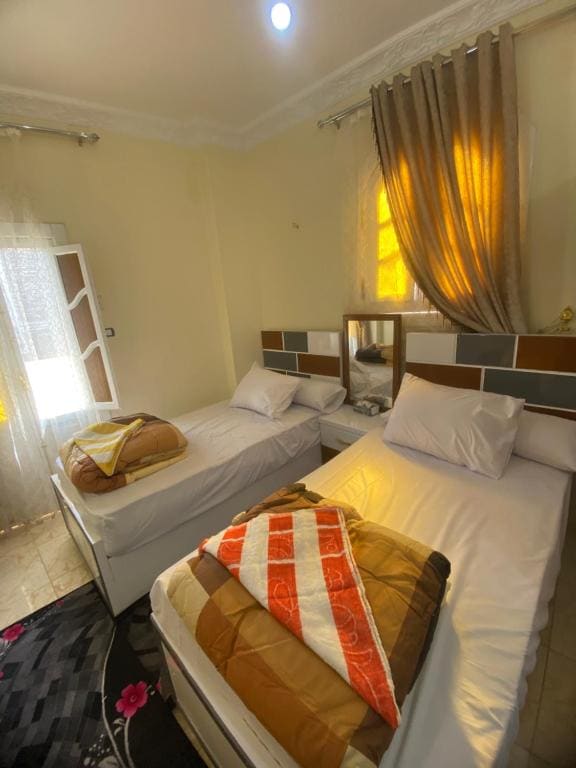 Family Suite with Balcony room - Image 3
