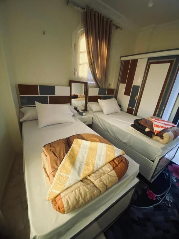 Family Suite with Balcony room - Image 2
