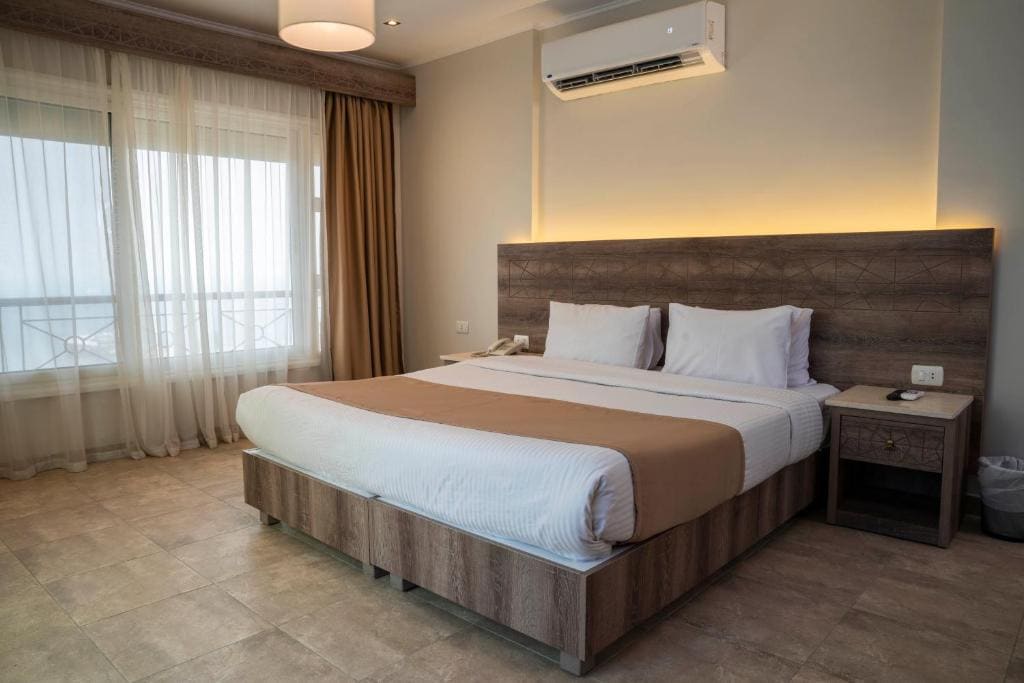 Superior Room with Sea View room - Image 2