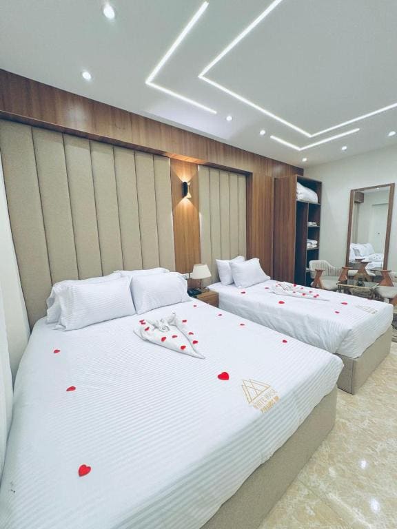 Triple Room with View room - Image 3