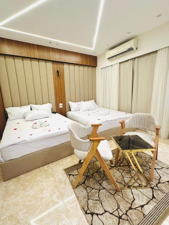 Duplex Quadruple Room room - Image 3