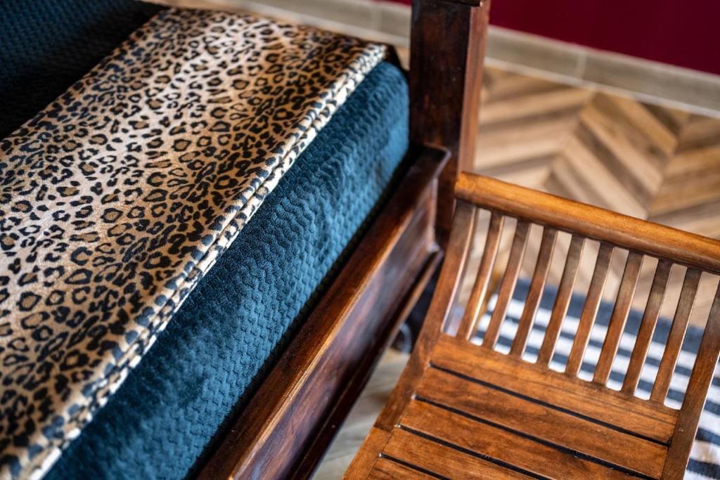 Deluxe Queen Suite room - Image 1