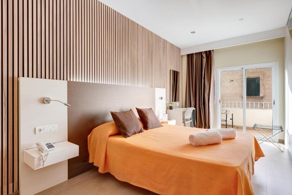 Double or Twin Room room - Image 1