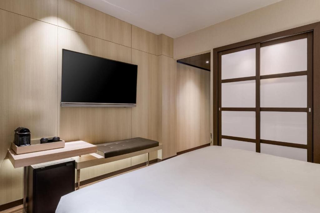 Standard Queen Room room - Image 2