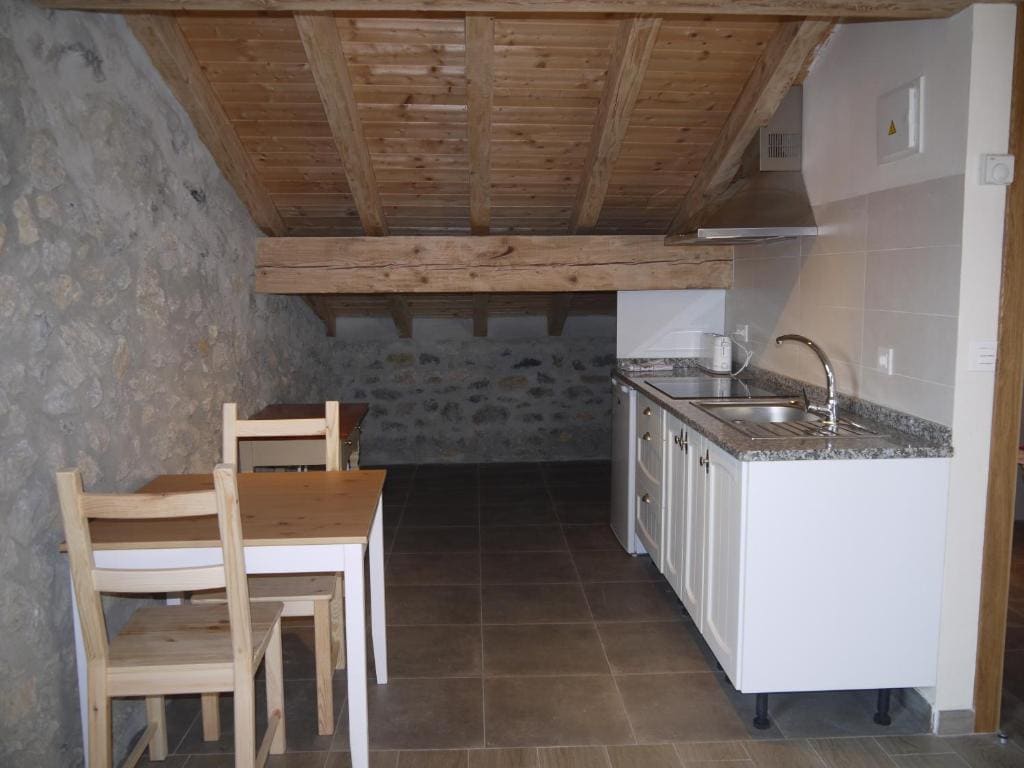 Loft room - Image 1
