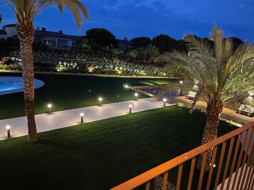 Double Room with Garden View room - Image 3