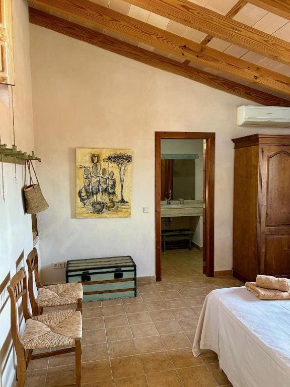 Room room - Image 2