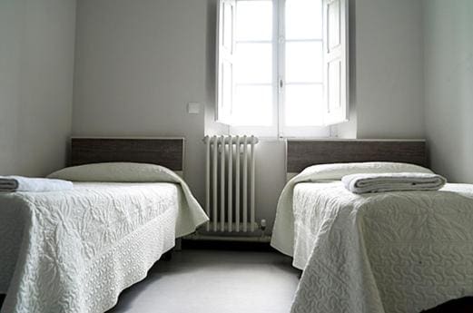 Twin Room with Bathroom room - Image 1