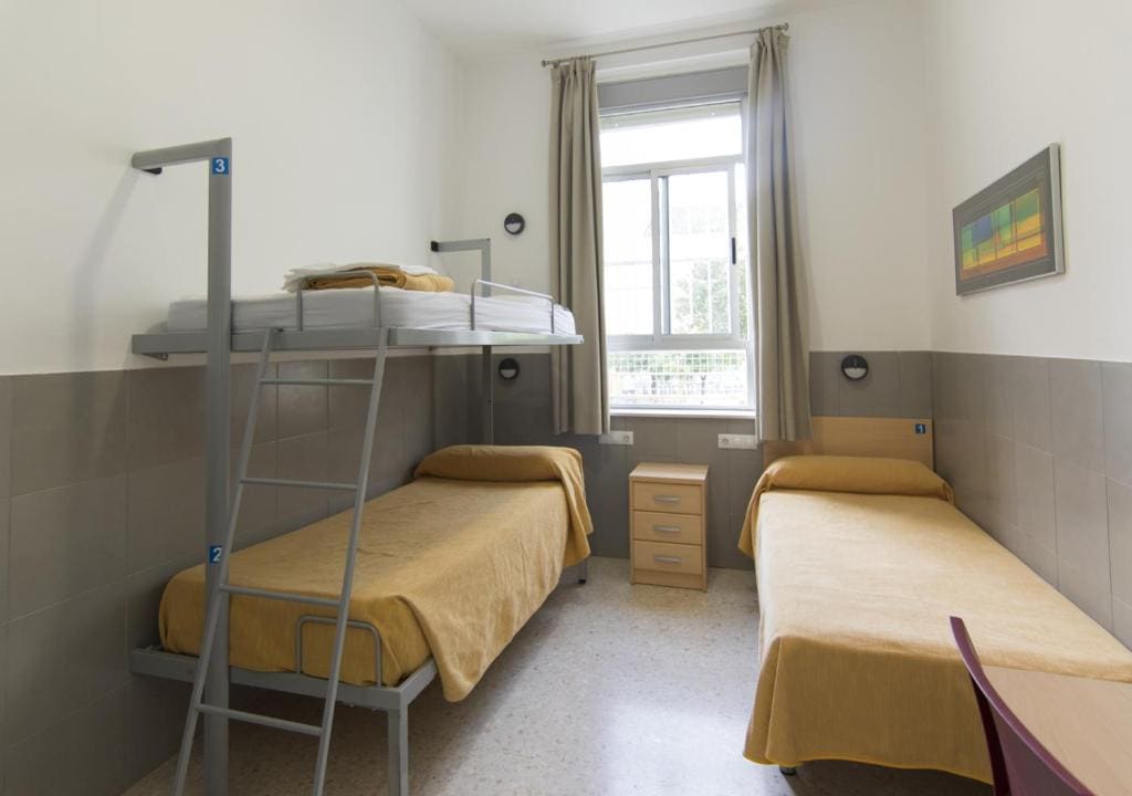 Triple Room with Bathroom room - Image 2