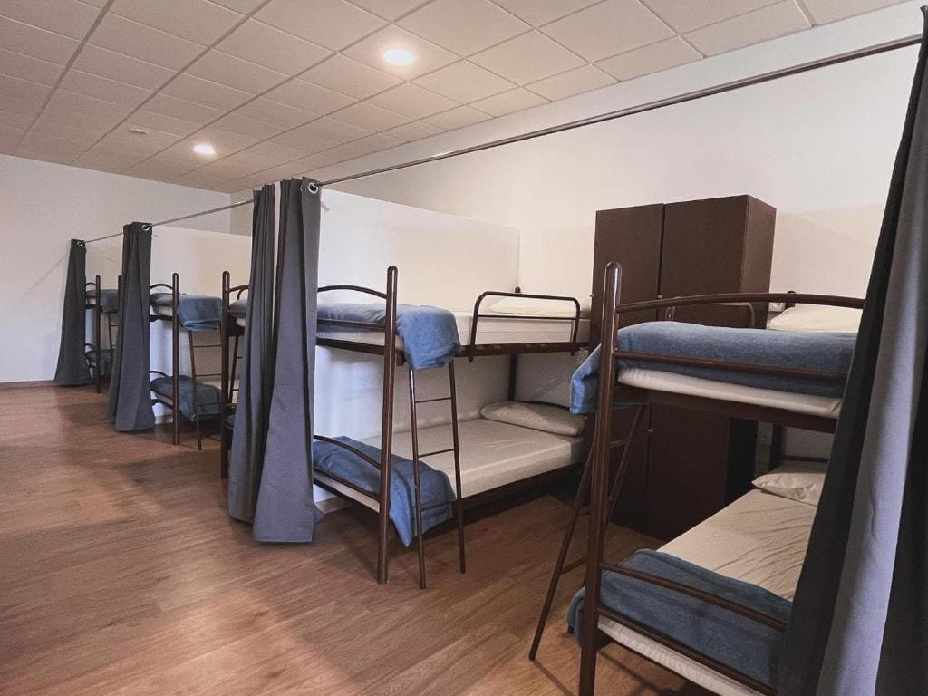 Mixed Dormitory Room room - Image 1