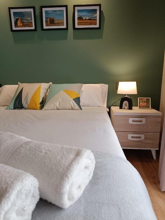 Three-Bedroom House room - Image 1