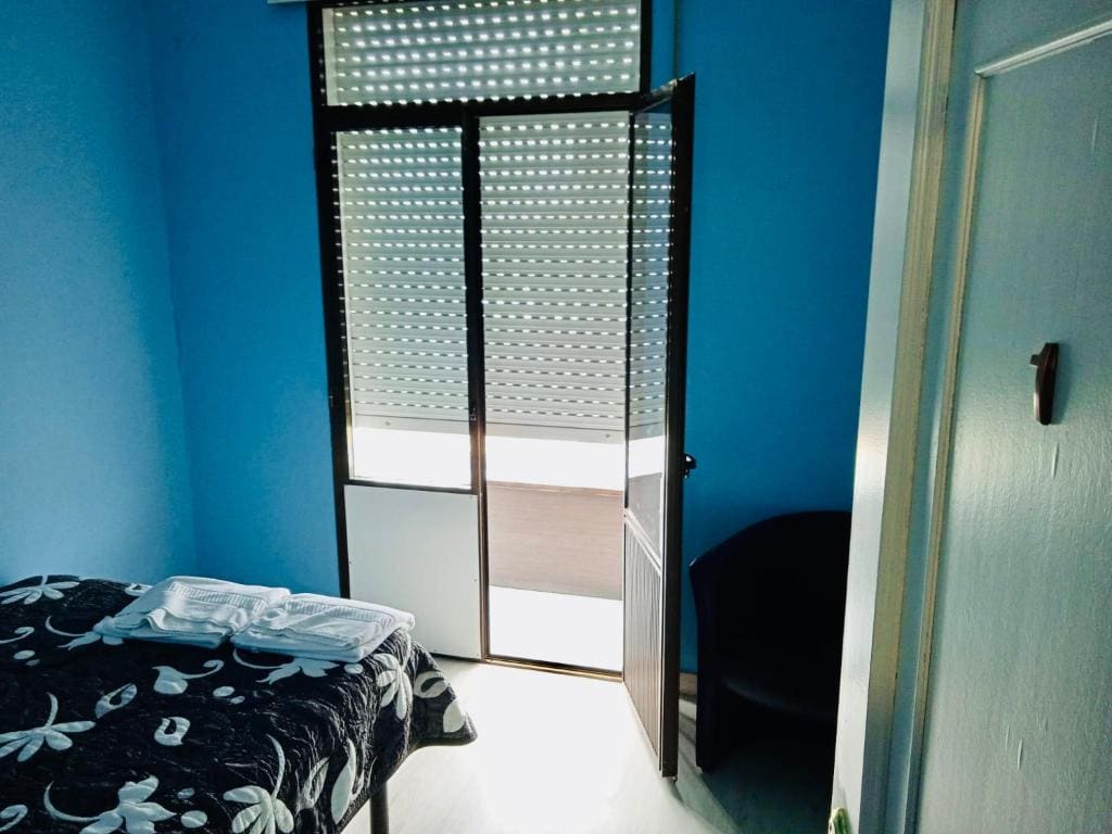 Double or Twin Room with Sea View room - Image 1