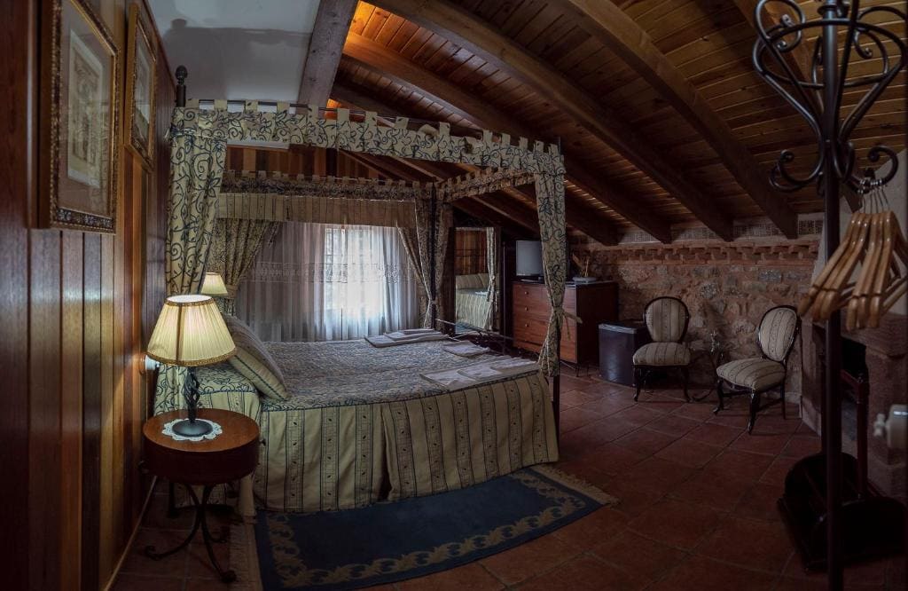Superior Double Room room - Image 3