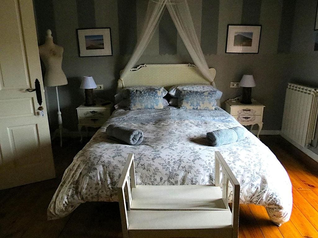 Double Room with Balcony room - Image 1
