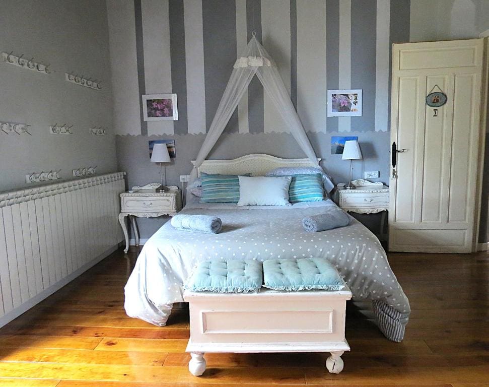 Double Room with Terrace room - Image 2