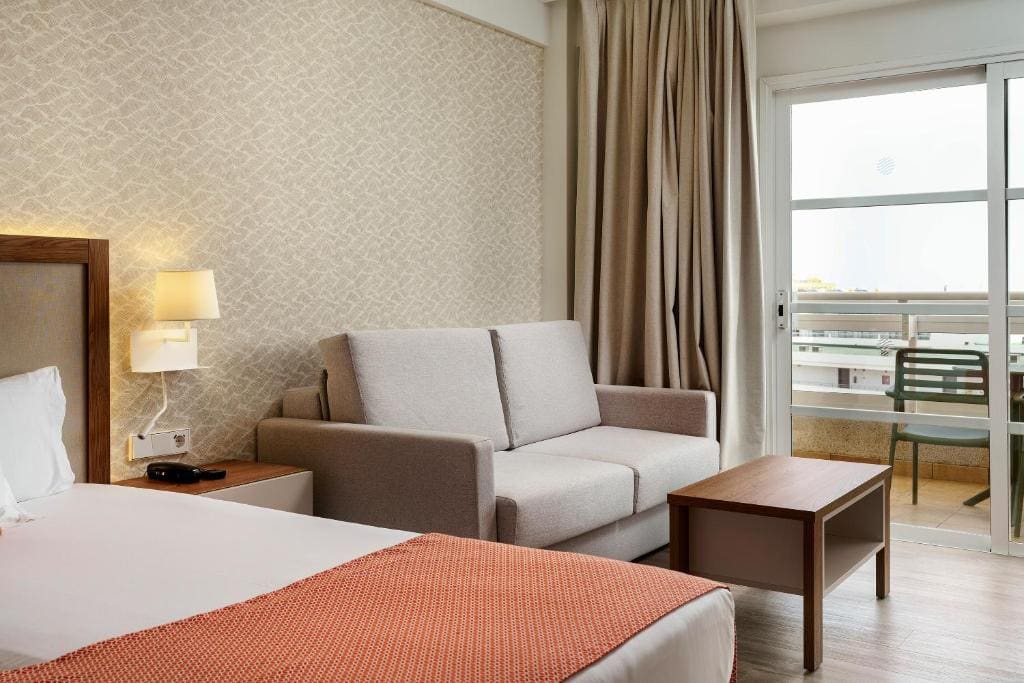 My Favorite Club Junior Suite Ocean View room - Image 2