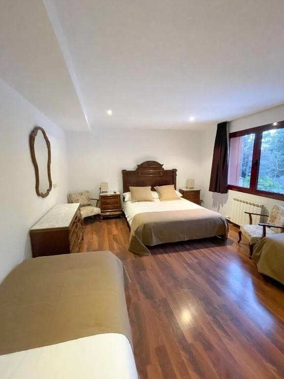 Family Room room - Image 1