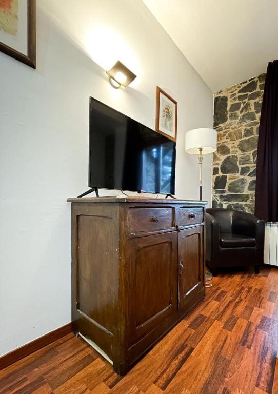Twin Room with Extra Bed room - Image 3