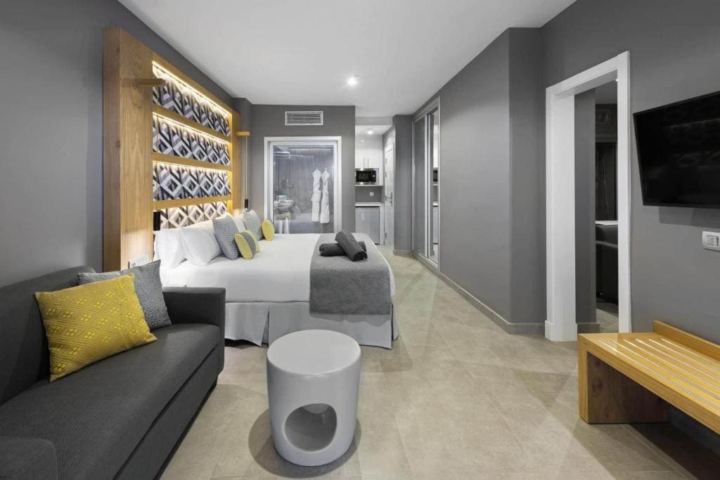 Suite room - Image 1