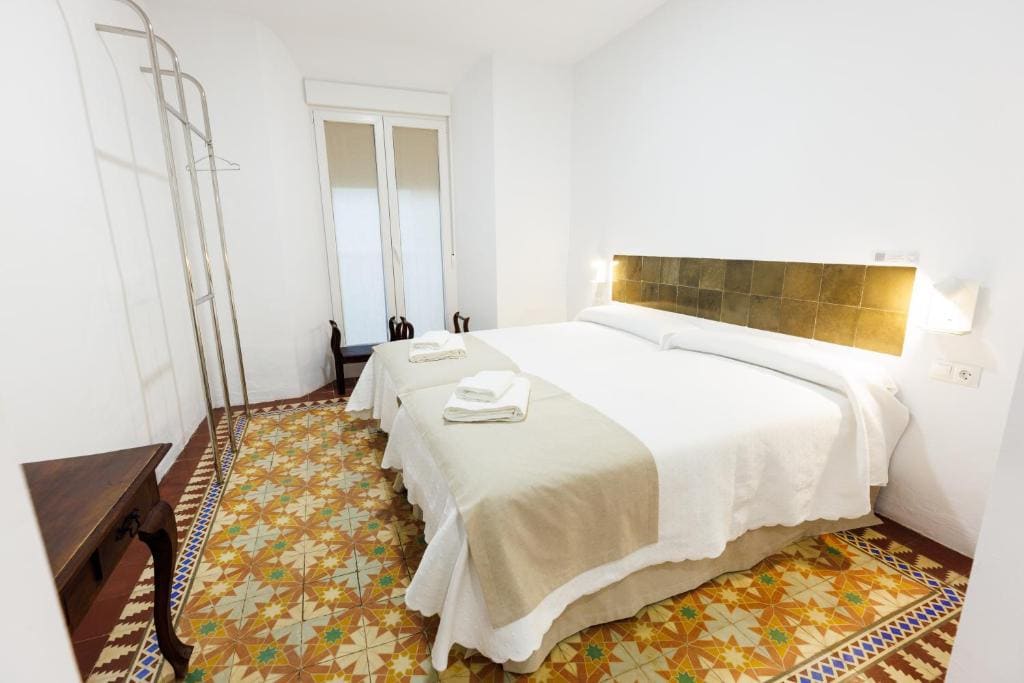Superior Twin Room room - Image 2