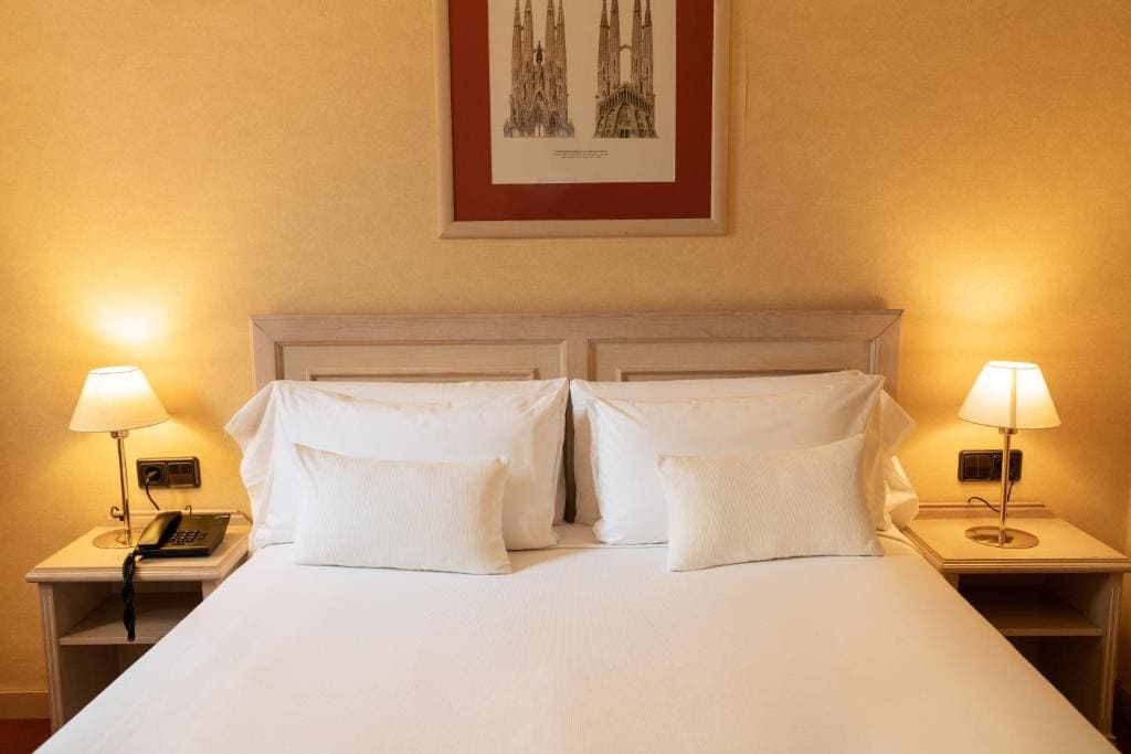 Economy Double Room room - Image 2