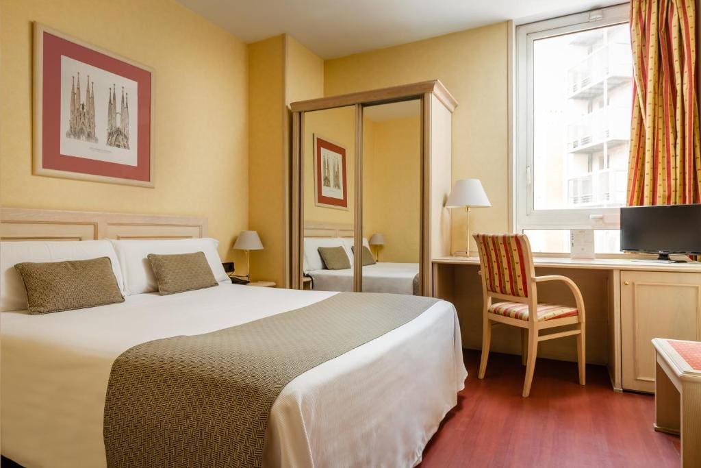 Standard Double Room room - Image 3