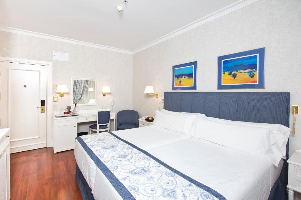 Double or Twin Room room - Image 2