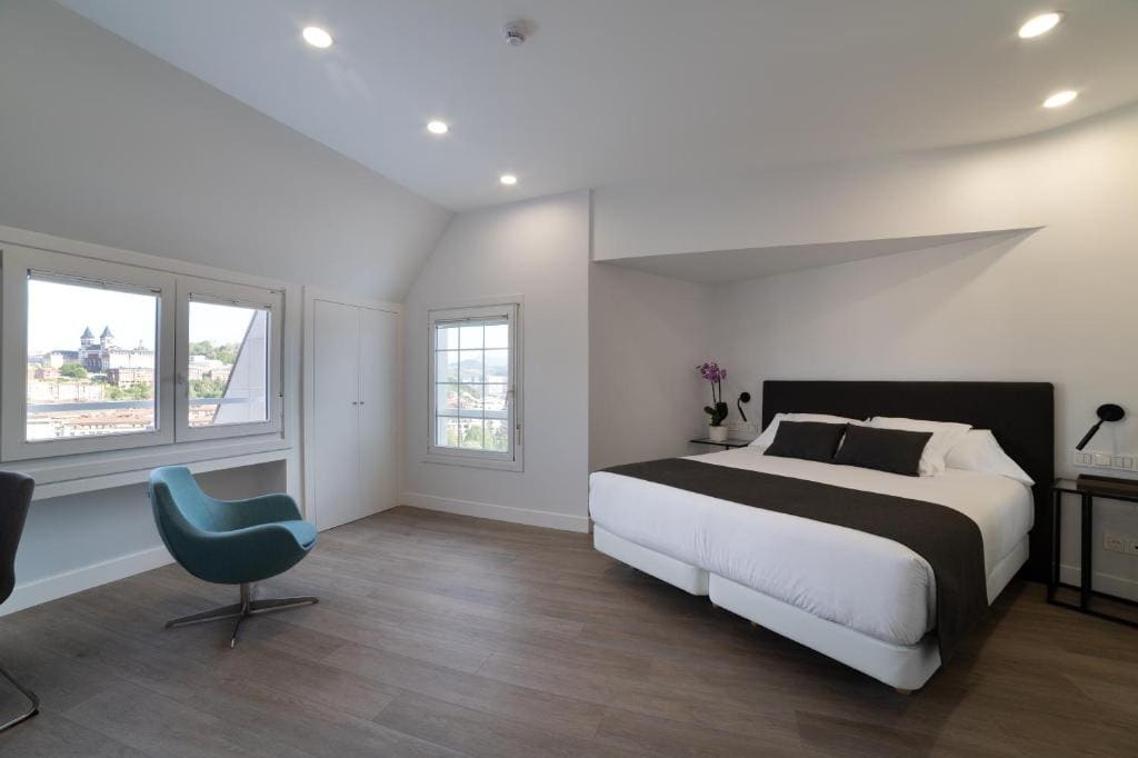 Premium Quadruple Room room - Image 1