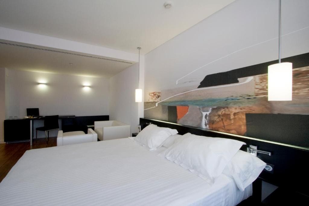 Triple Room with free airport shuttle room - Image 2