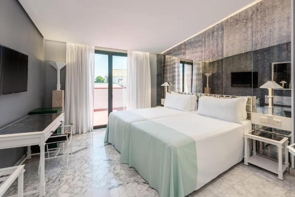 Superior Room room - Image 1