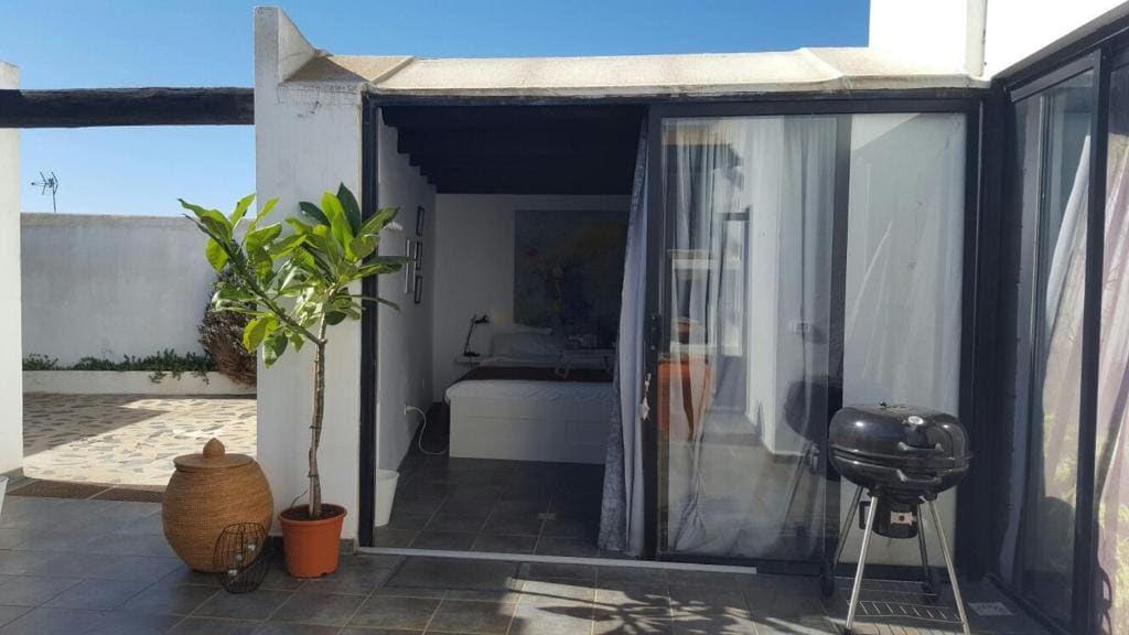 Double Room with Private External Bathroom room - Image 1