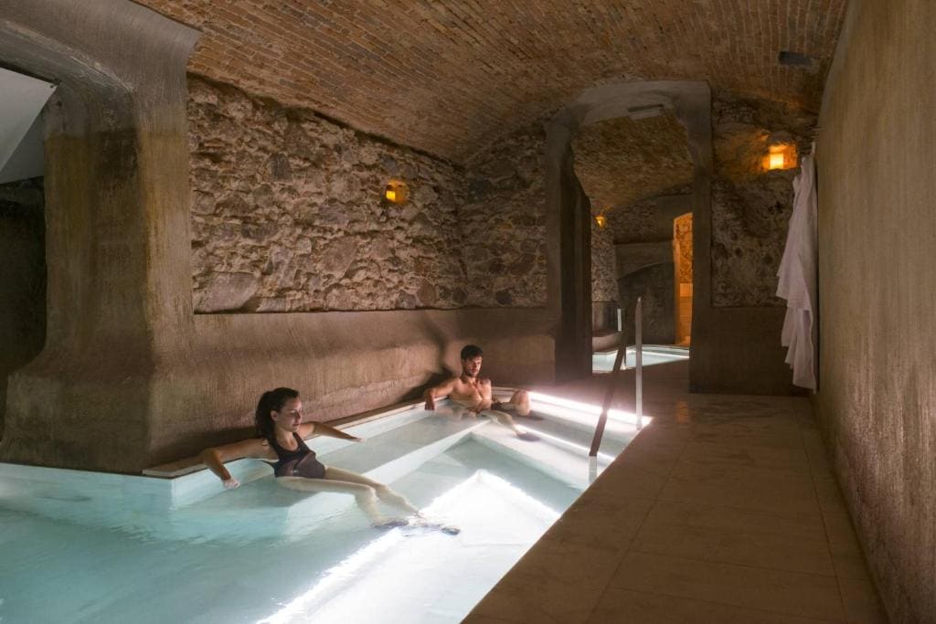 Renewed Double or Twin Room with Balcony - Spa Access room - Image 1