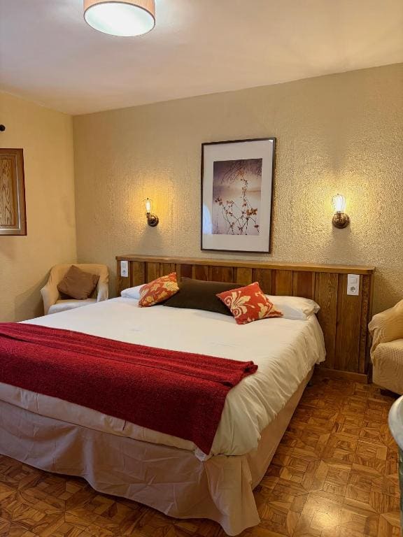 Suite room - Image 1